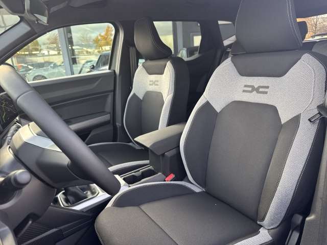 Fahrzeugbild eines Dacia Duster