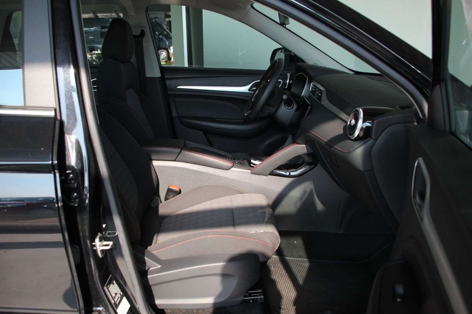 Fahrzeugbild eines MG ZS