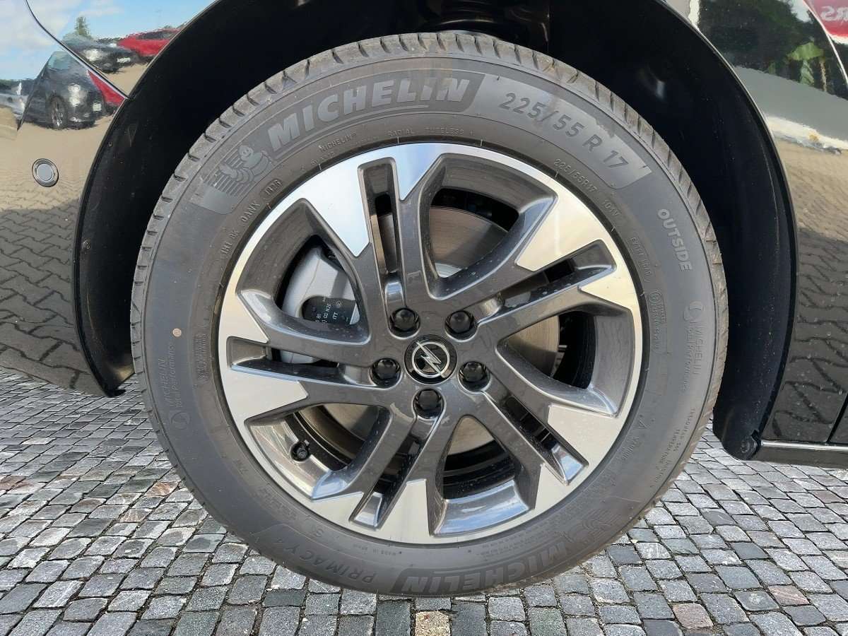 Fahrzeugbild eines Opel Zafira