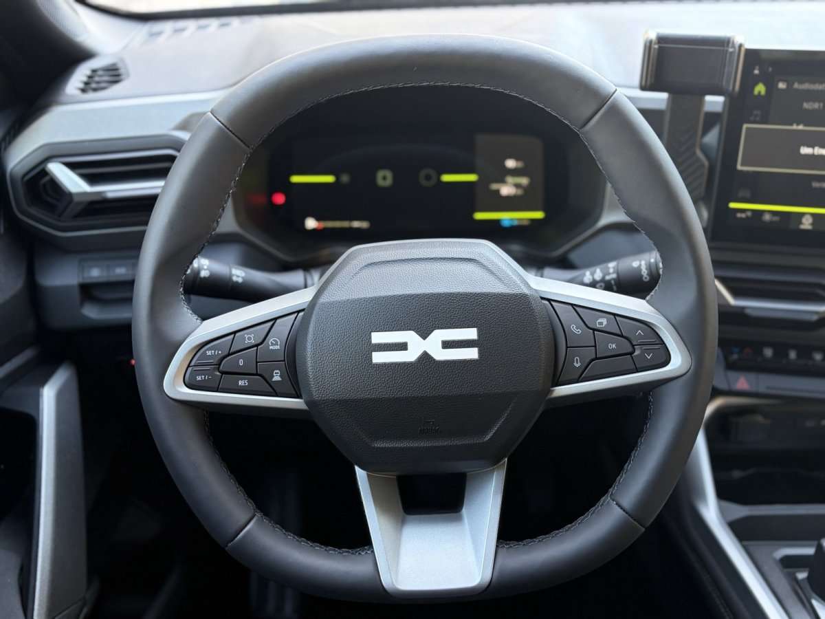 Fahrzeugbild eines Dacia Bigster
