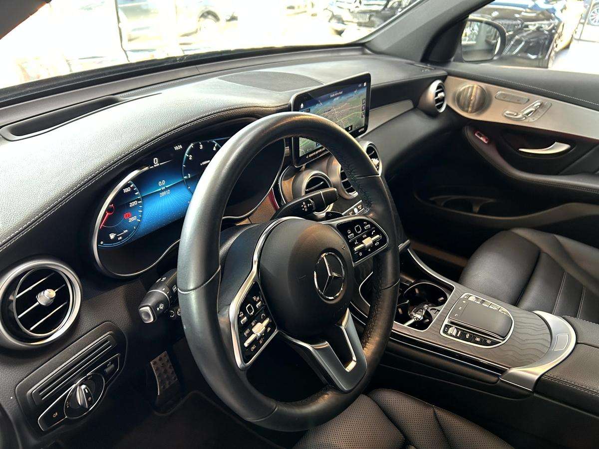 Fahrzeugbild eines Mercedes-Benz GLC