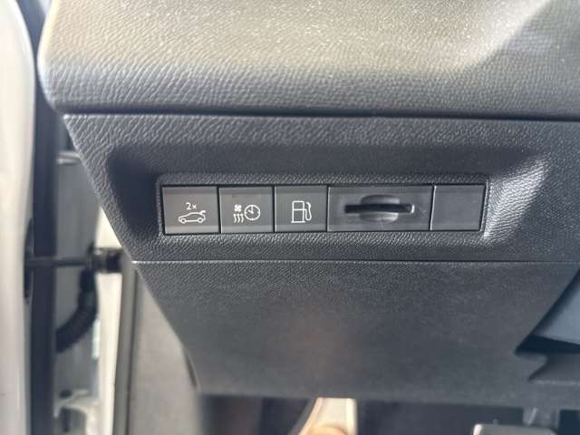 Fahrzeugbild eines Peugeot 408
