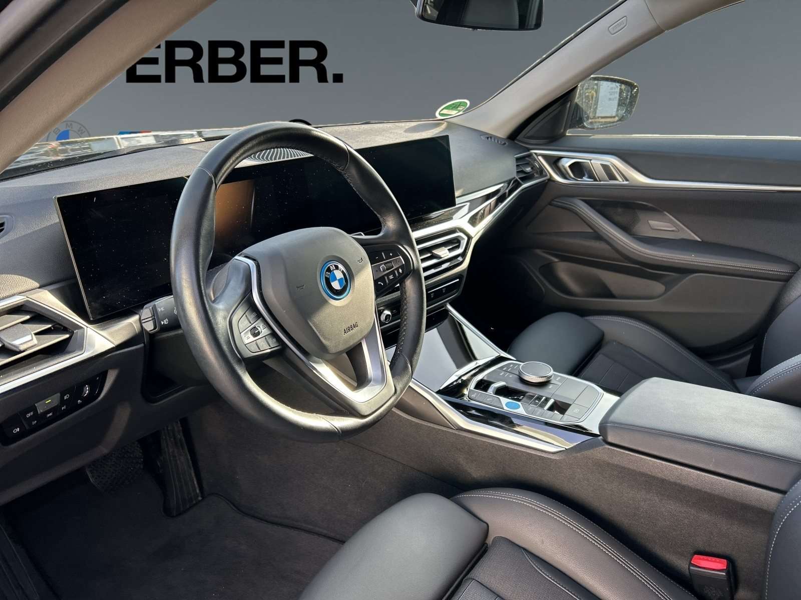 Fahrzeugbild eines BMW i4