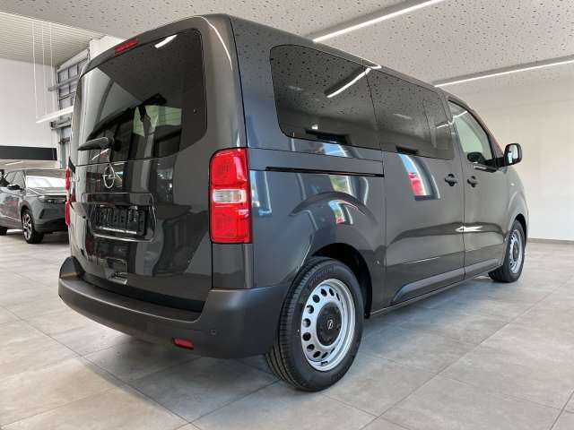 Fahrzeugbild eines Opel Vivaro