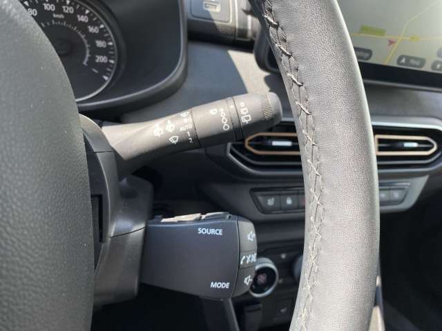 Fahrzeugbild eines Dacia Jogger