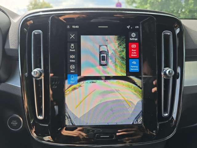 Fahrzeugbild eines Volvo XC40