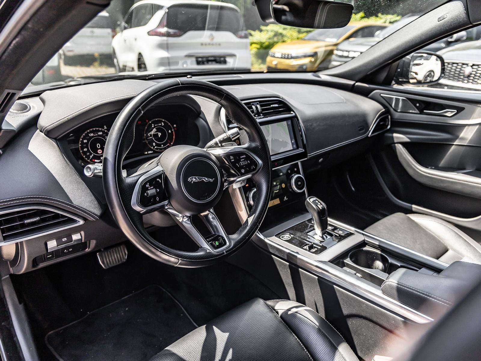 Fahrzeugbild eines Jaguar XE