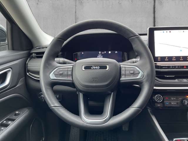 Fahrzeugbild eines Jeep Compass