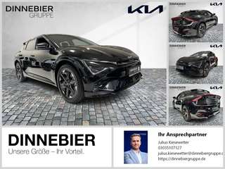 Schräge Frontansicht auf einen Kia EV6 , freigestellt