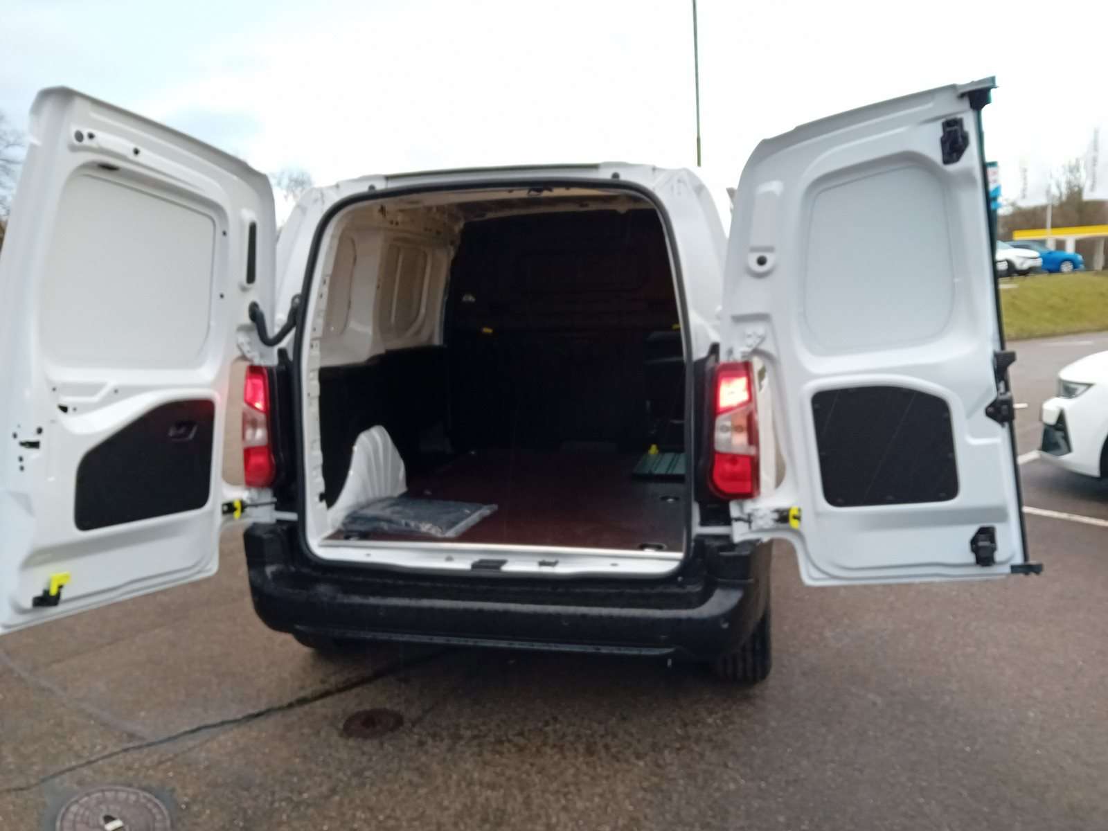 Fahrzeugbild eines Opel Combo Electric