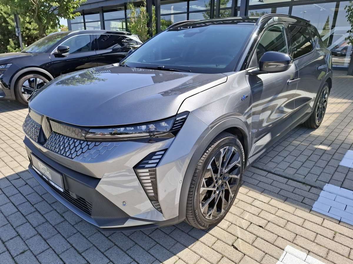 Fahrzeugbild eines Renault Scenic E-TECH