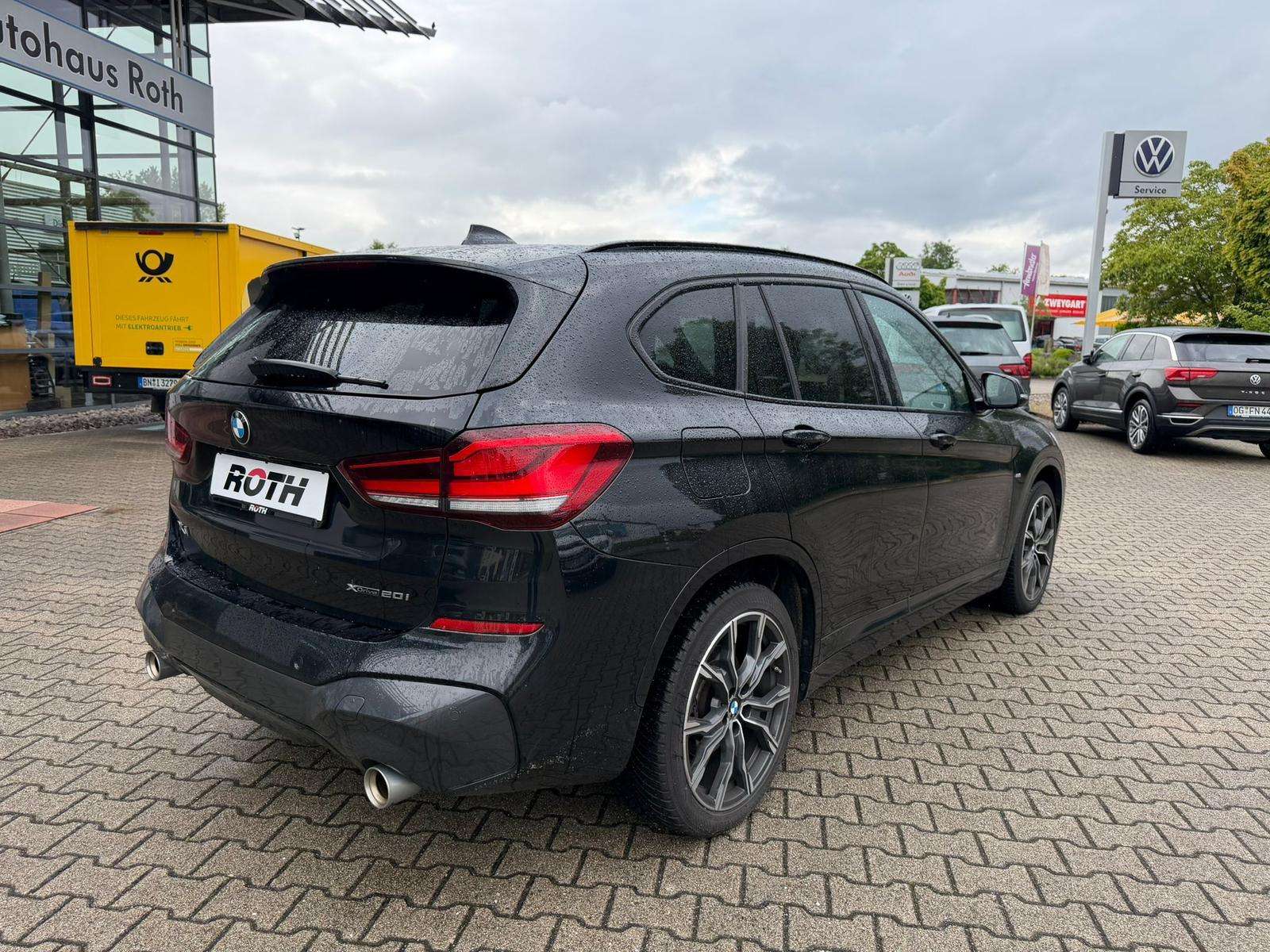 Fahrzeugbild eines BMW X1