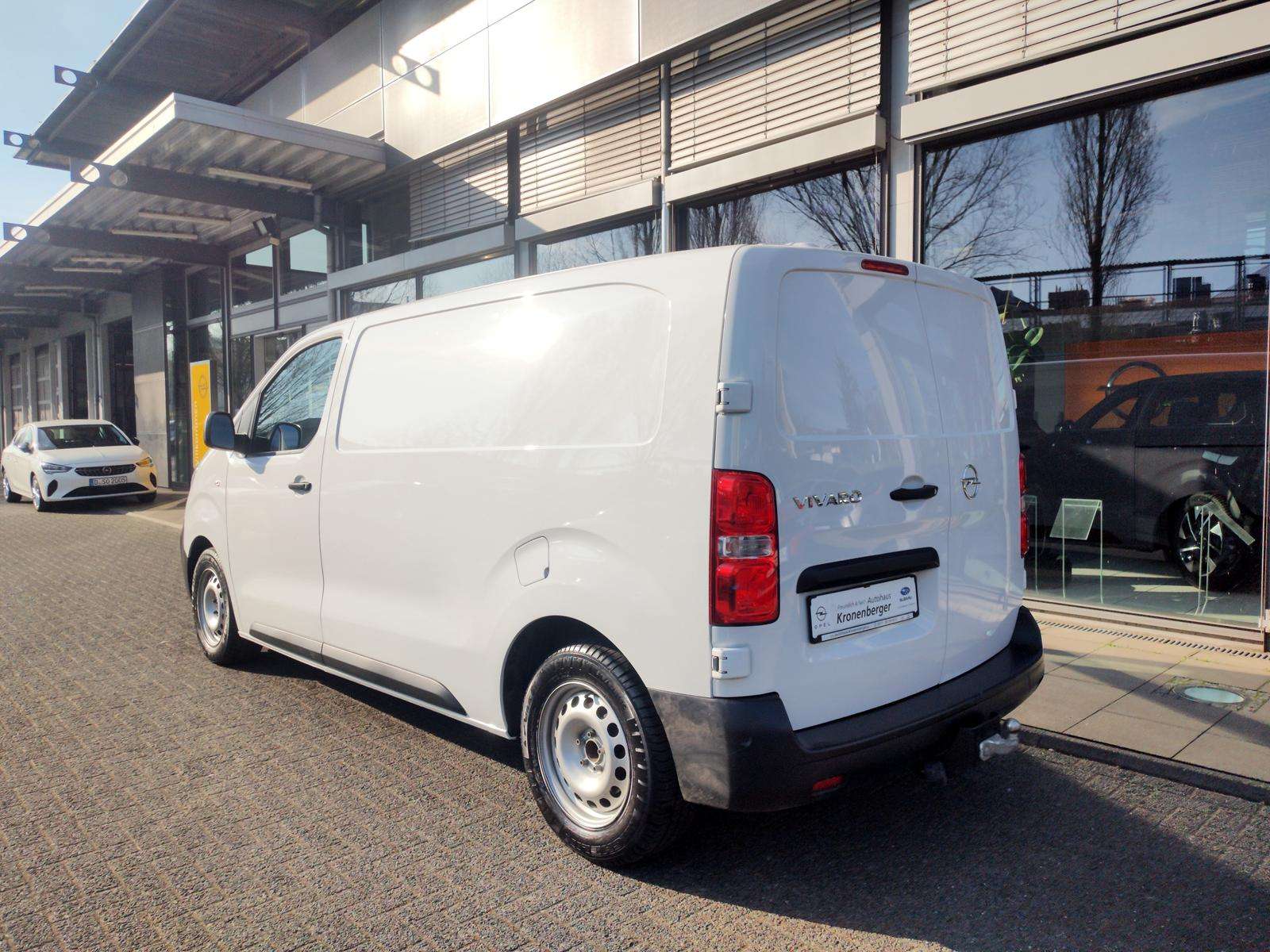 Fahrzeugbild eines Opel Vivaro