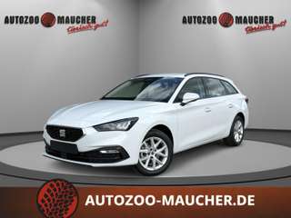 Schräge Frontansicht auf einen SEAT Leon , freigestellt