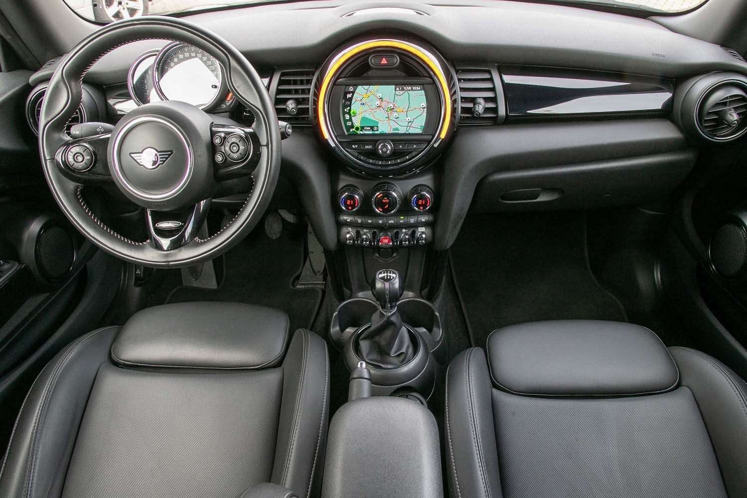 Fahrzeugbild eines MINI COOPER