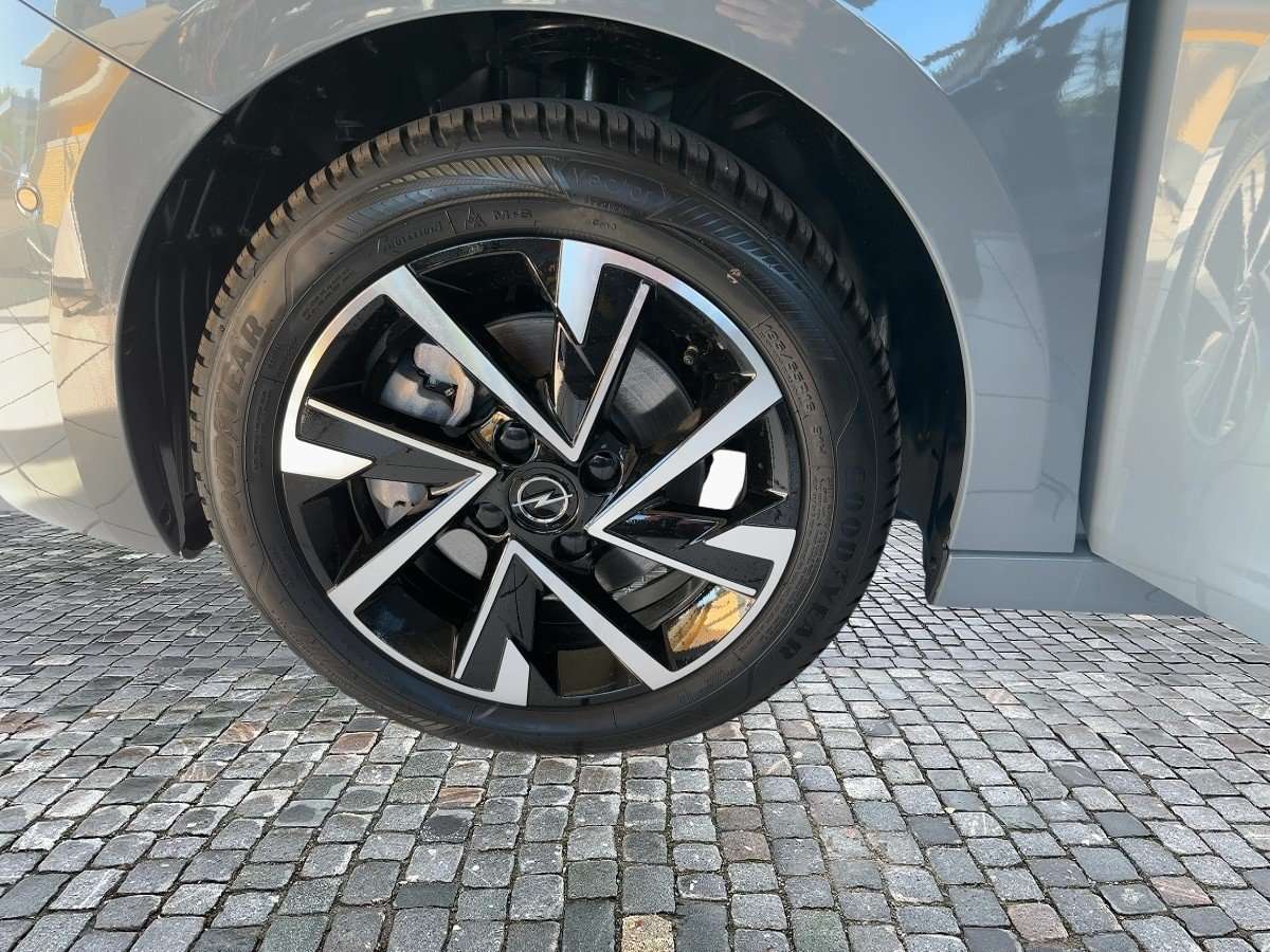 Fahrzeugbild eines Opel Corsa