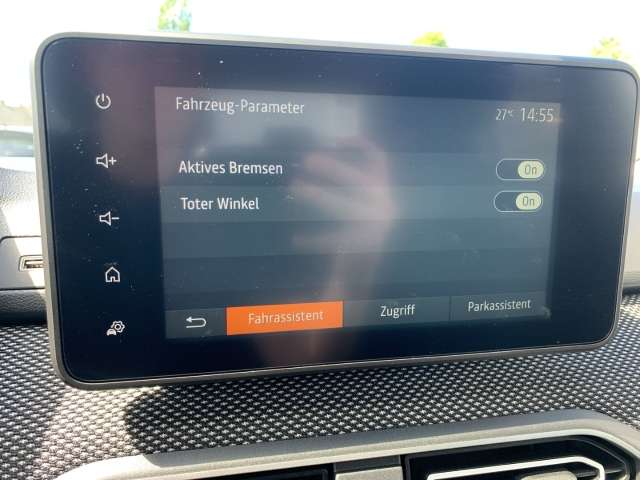 Fahrzeugbild eines Dacia Sandero