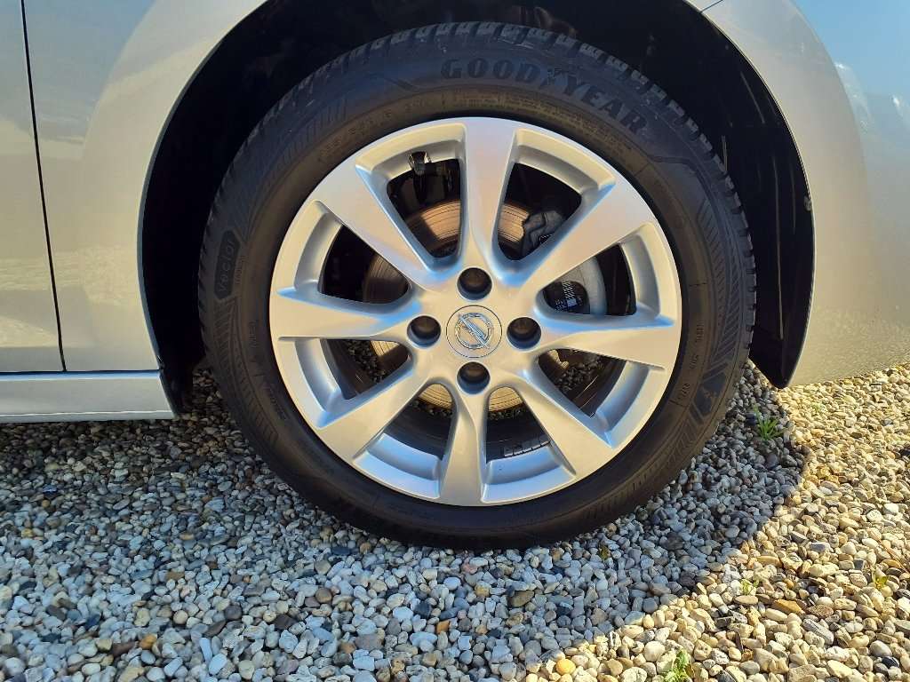 Fahrzeugbild eines Opel Corsa