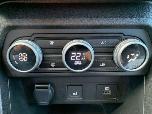 Fahrzeugbild eines Dacia Jogger