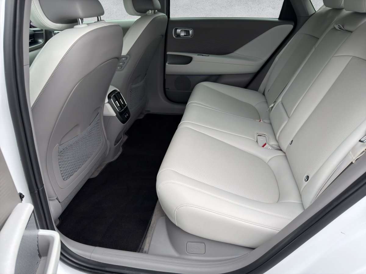 Fahrzeugbild eines Hyundai IONIQ 6
