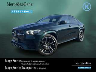 Schräge Frontansicht auf einen Mercedes-Benz GLE , freigestellt
