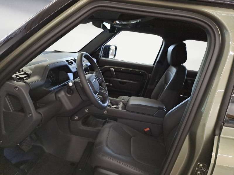 Fahrzeugbild eines Land Rover Defender