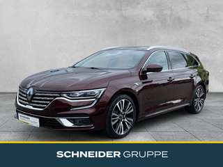 Schräge Frontansicht auf einen Renault Talisman , freigestellt