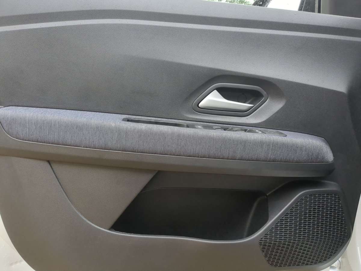Fahrzeugbild eines Dacia Sandero