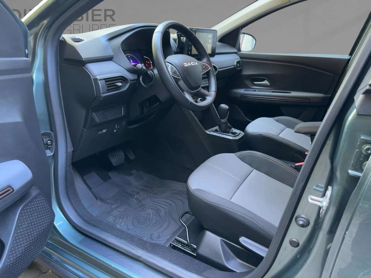 Fahrzeugbild eines Dacia Jogger