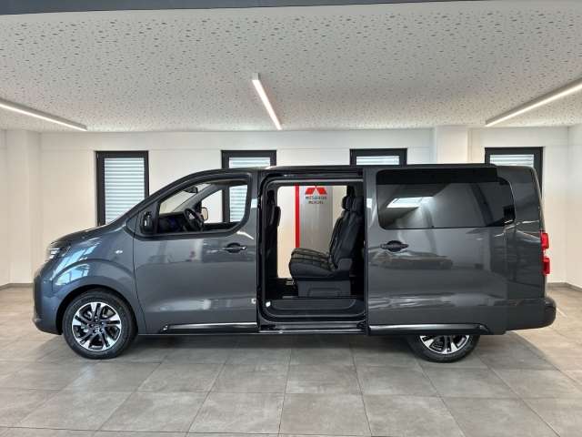 Fahrzeugbild eines Opel Zafira Life