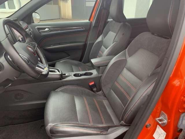 Fahrzeugbild eines Renault Arkana