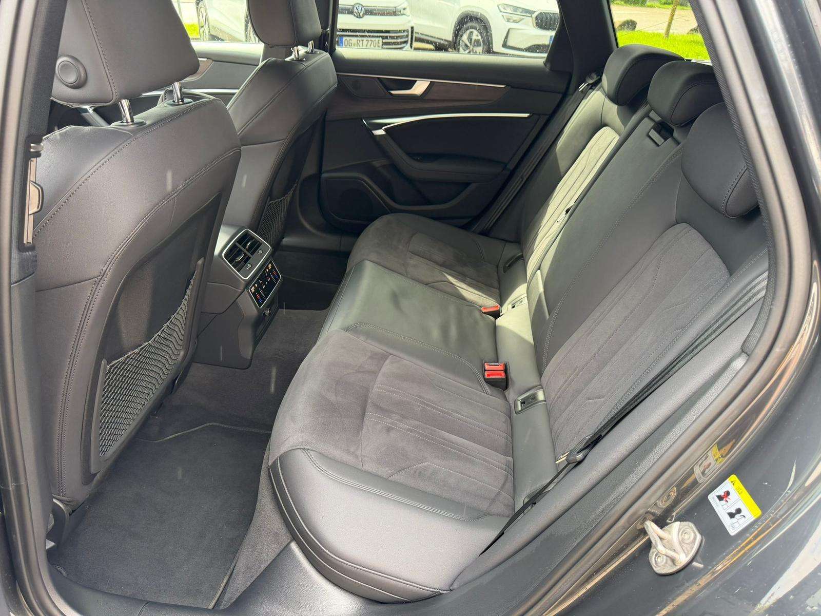 Fahrzeugbild eines Audi A6 allroad quattro