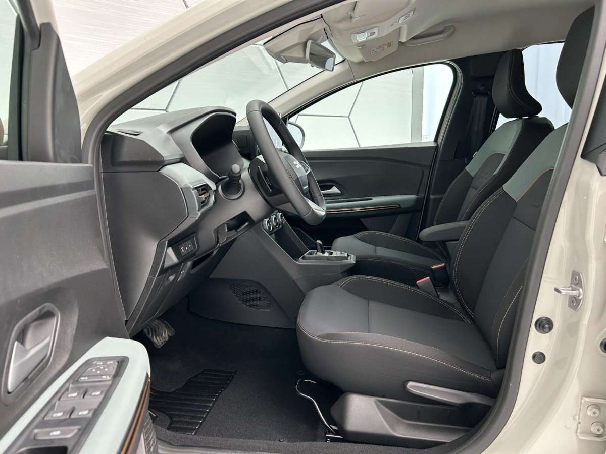 Fahrzeugbild eines Dacia Jogger