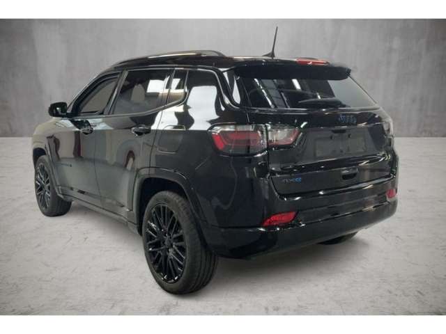 Fahrzeugbild eines Jeep Compass