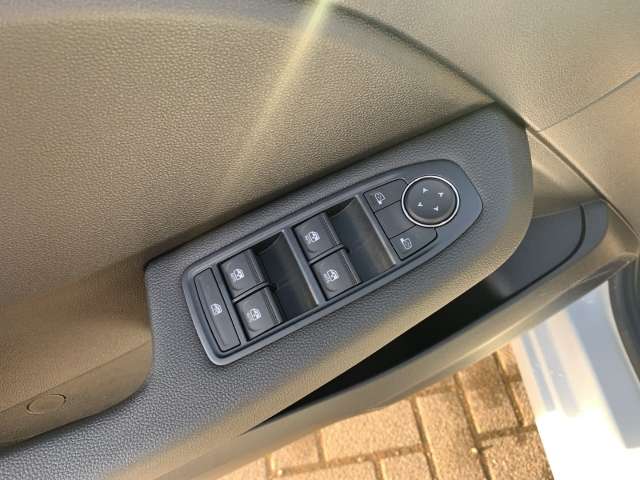 Fahrzeugbild eines Renault Clio