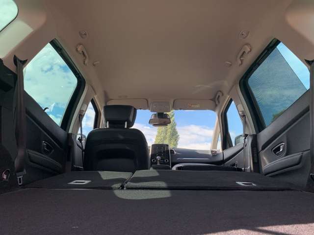 Fahrzeugbild eines Renault Grand Scénic