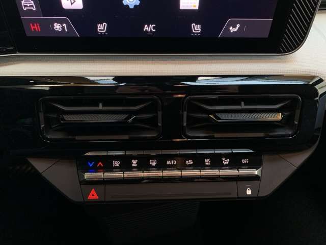 Fahrzeugbild eines Renault 5 E-TECH