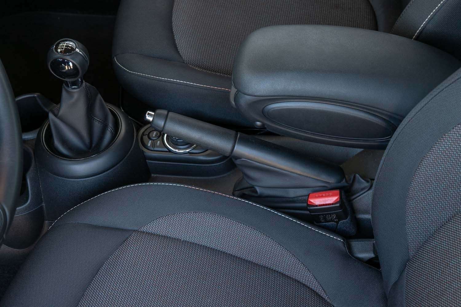 Fahrzeugbild eines MINI COOPER