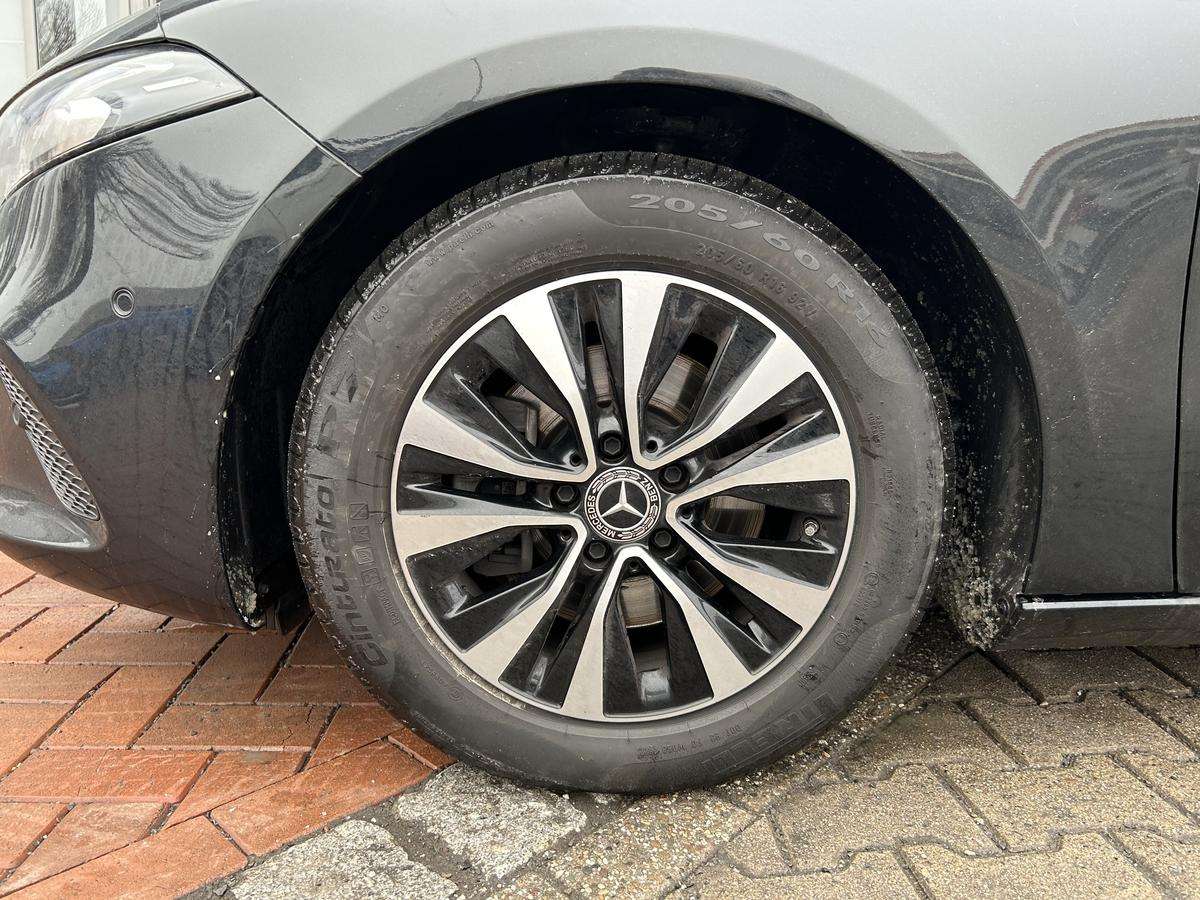 Fahrzeugbild eines Mercedes-Benz A-Klasse