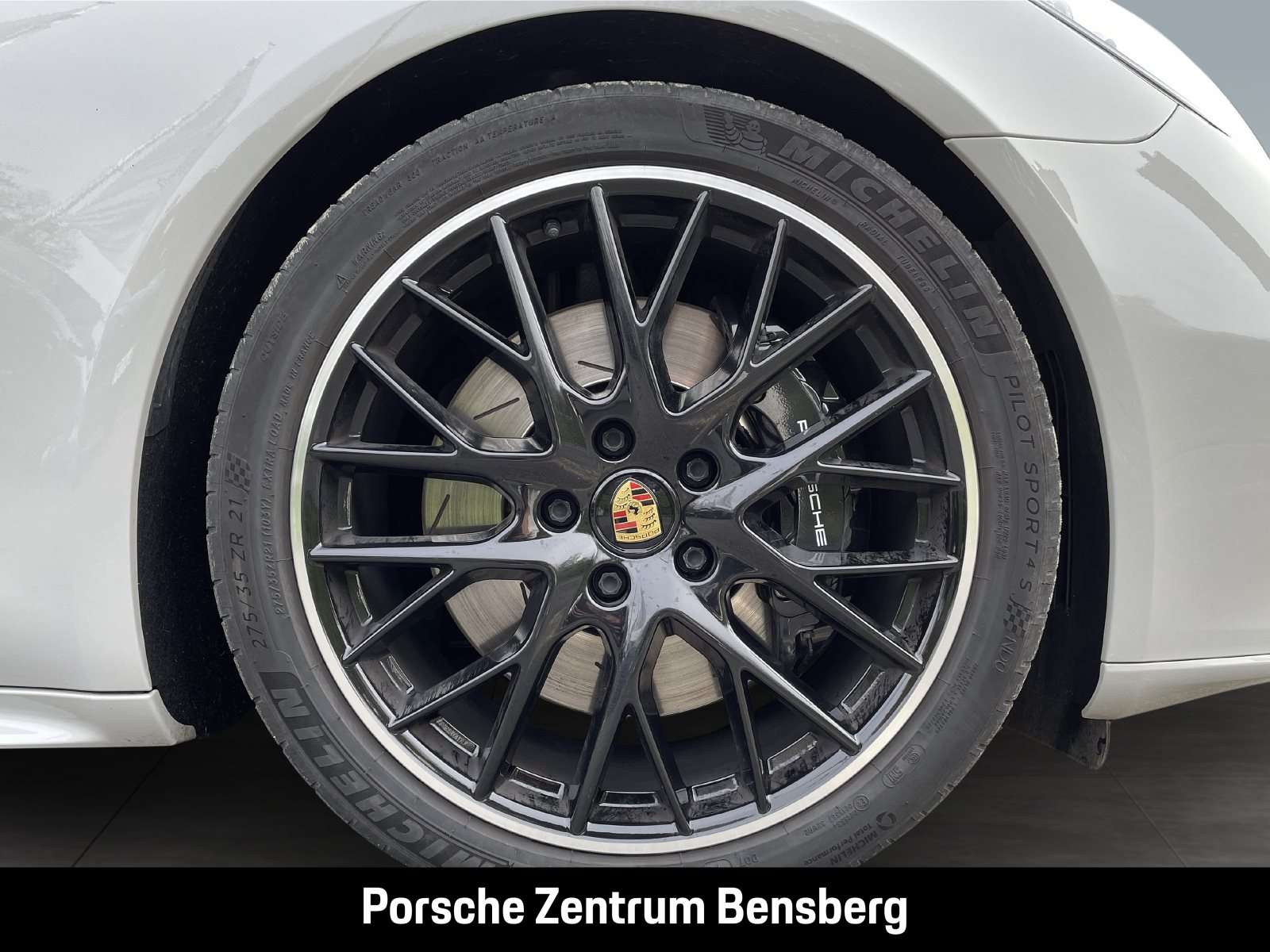 Fahrzeugbild eines Porsche Panamera