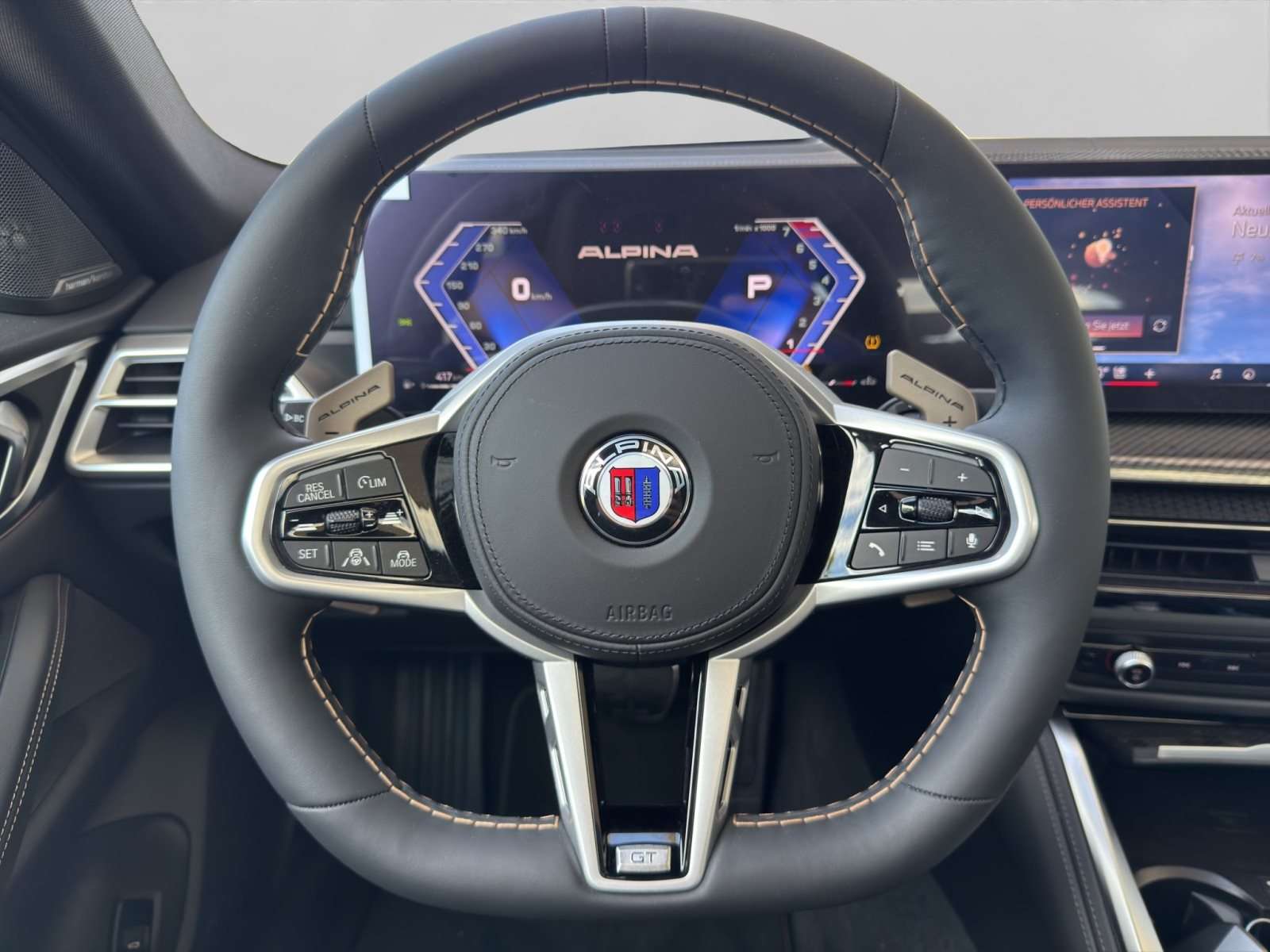 Fahrzeugbild eines Alpina B4