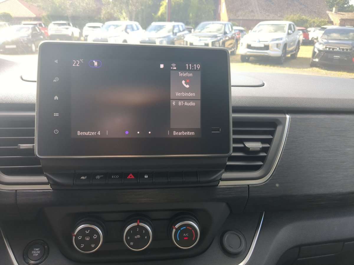 Fahrzeugbild eines Nissan Primastar