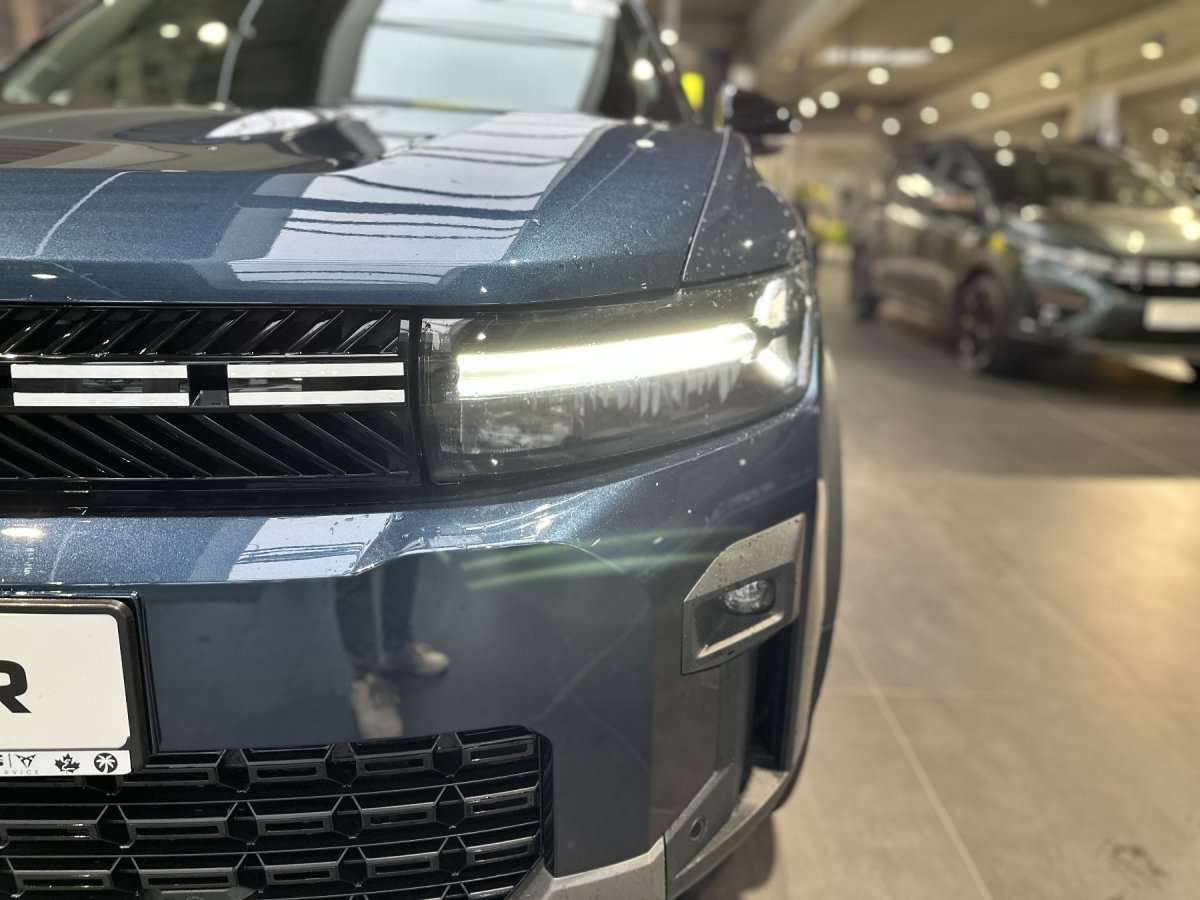 Fahrzeugbild eines Dacia Bigster