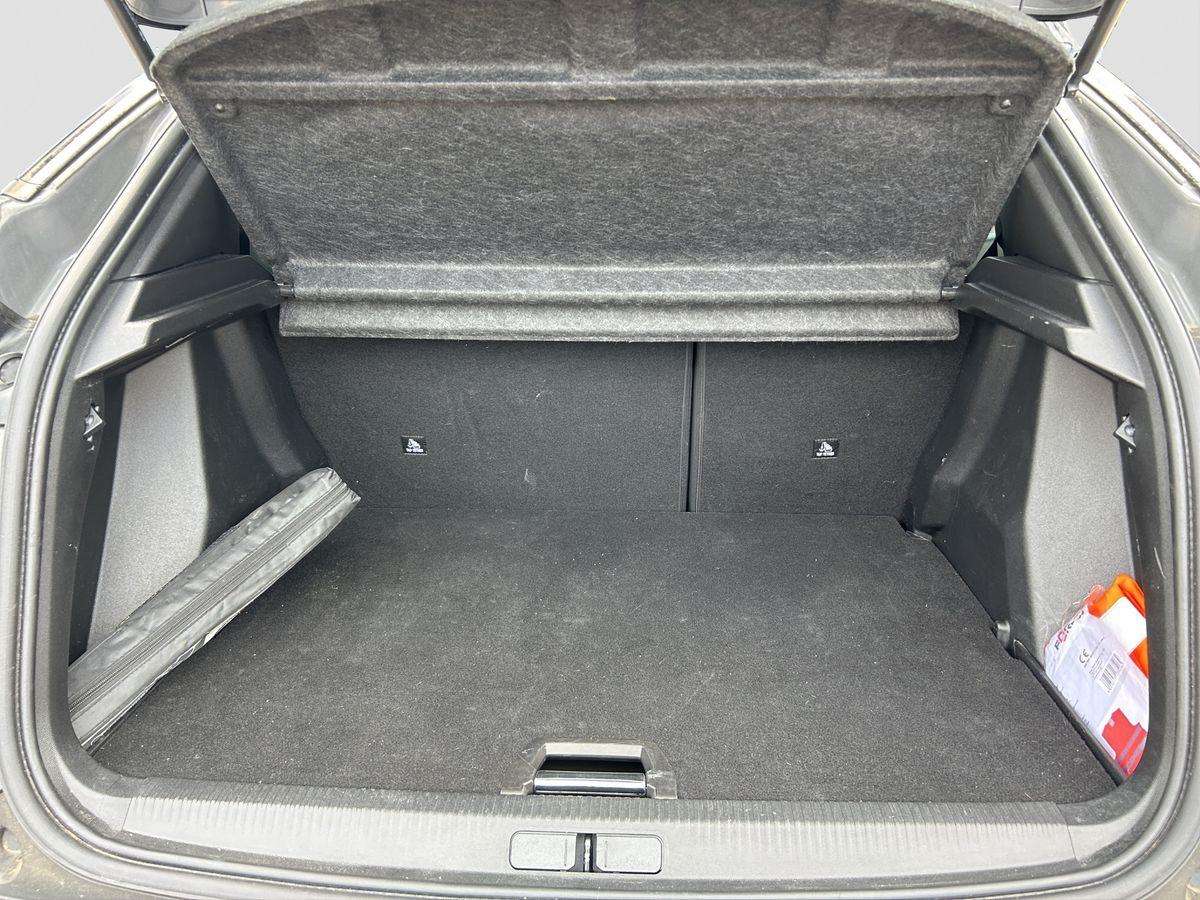 Fahrzeugbild eines Peugeot 2008