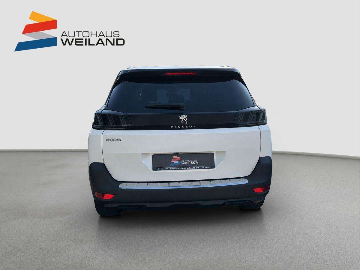 Fahrzeugbild eines Peugeot 5008