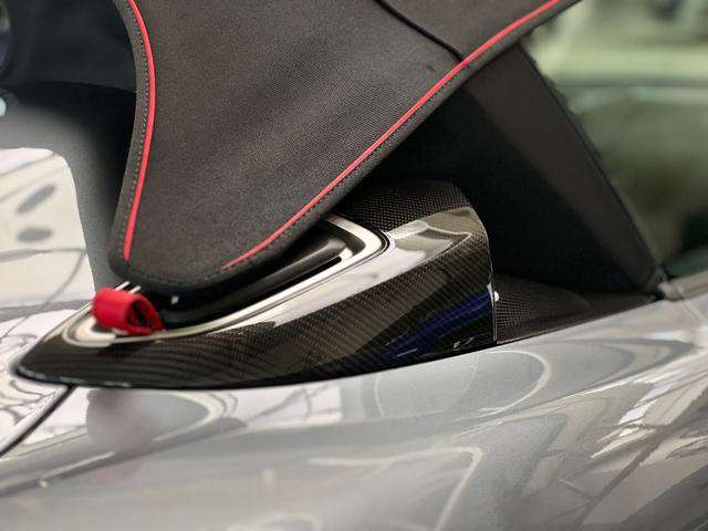 Fahrzeugbild eines Porsche Cayman