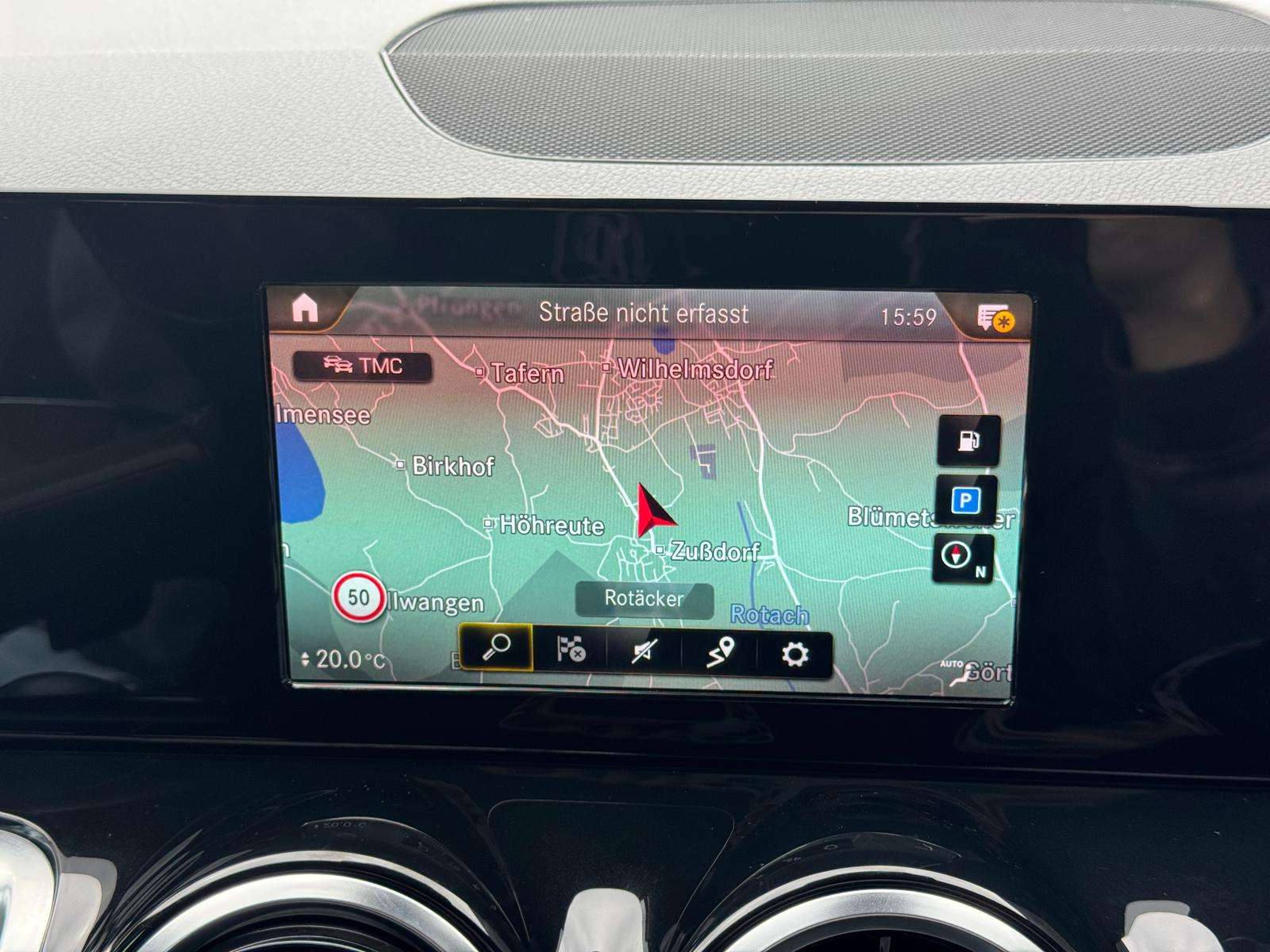 Fahrzeugbild eines Mercedes-Benz GLB