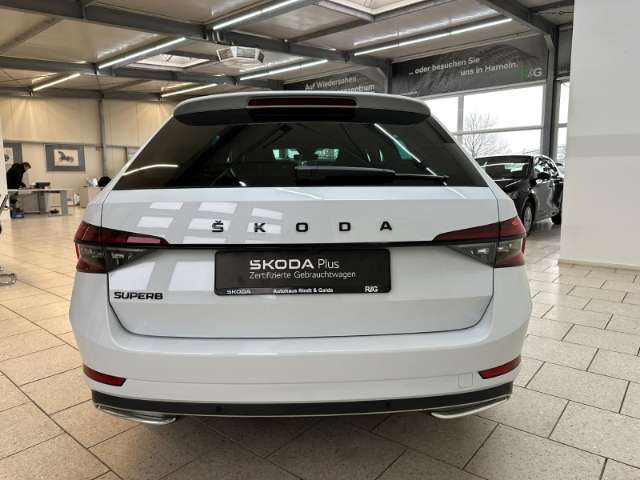 Fahrzeugbild eines Skoda Superb