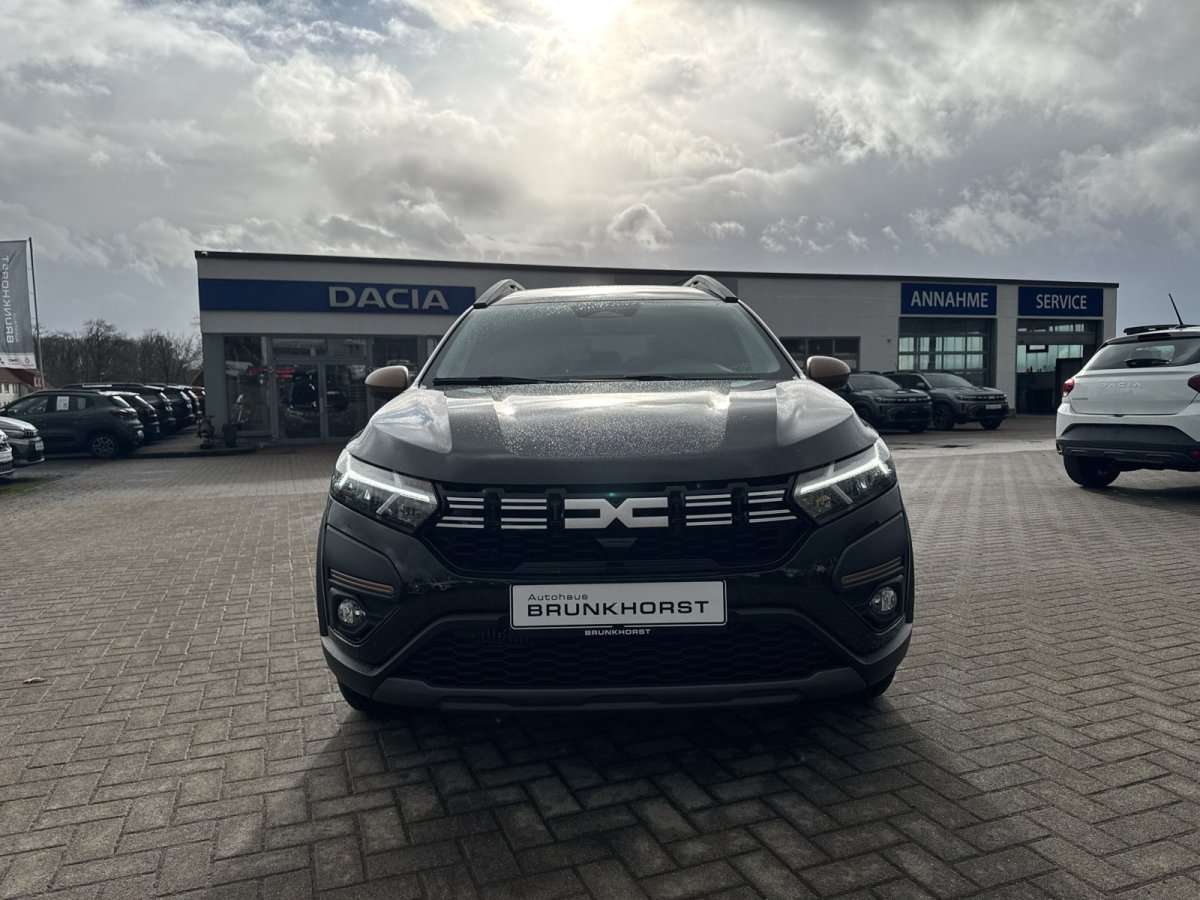 Fahrzeugbild eines Dacia Jogger