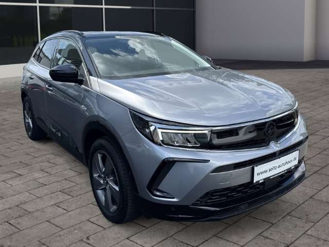 Fahrzeugbild eines Opel Grandland X
